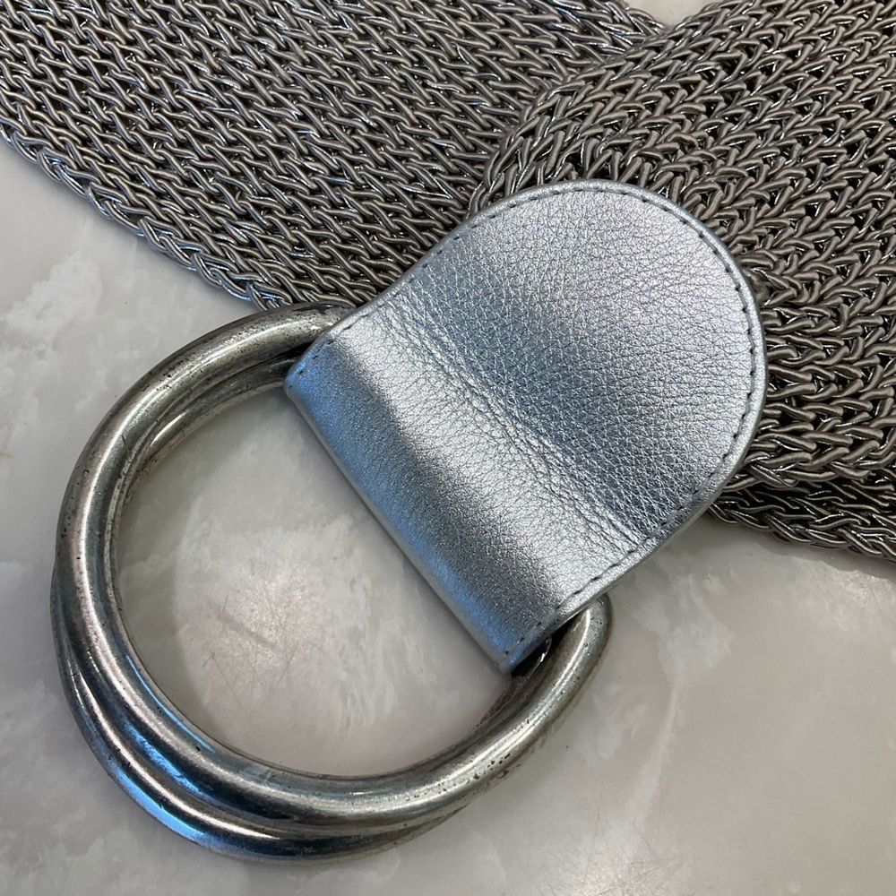 Silver woven wide belt w/ leather detail, adjustable size/one size fits all, NWT - Picture 2 of 11
